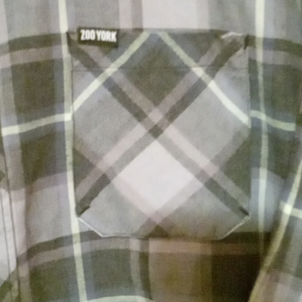 Shirt - Picture 4 of 8